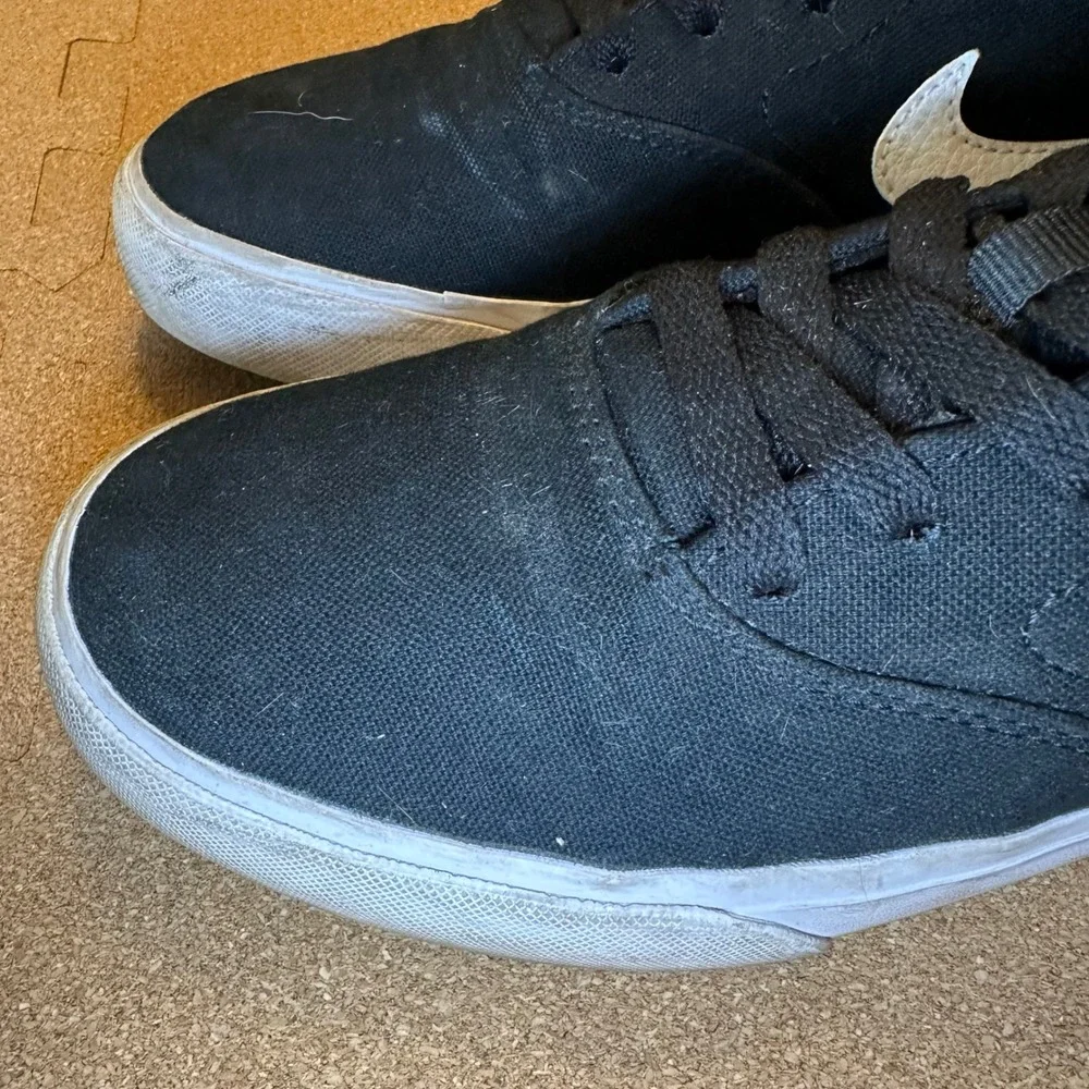 Nike SB Charge Canvas Mens 7.5 Black White Skate Shoes CD6279-002